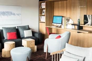 Hotel Photo 6