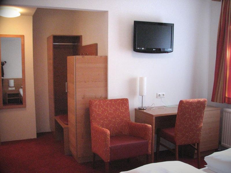 Hotel Photo 6
