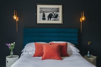 image of hotel The Porterhouse grill & rooms