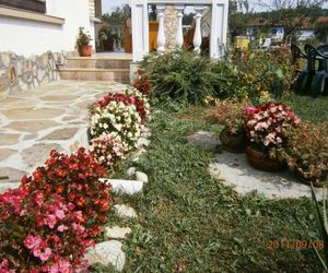 Guest House Debrina Apriltsi Bulgaria