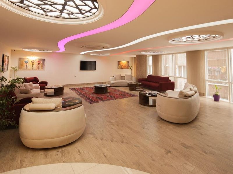 Hotel Photo 8