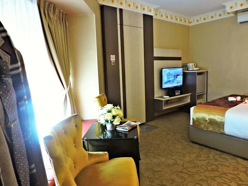 Hotel Photo 8