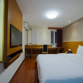 NearBy Hotel