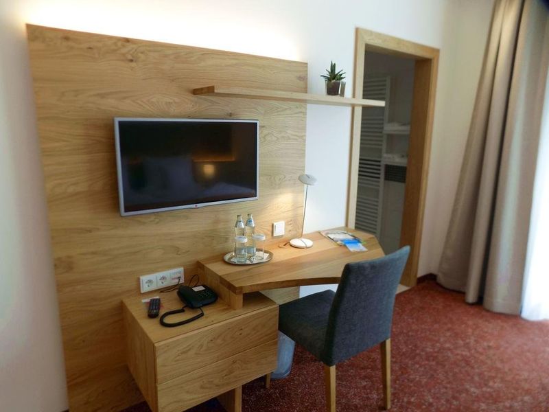 Hotel Photo 1