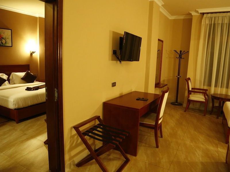 Hotel Photo 6