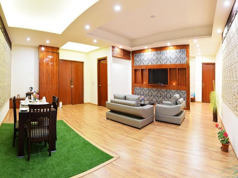 Hotel Photo 7