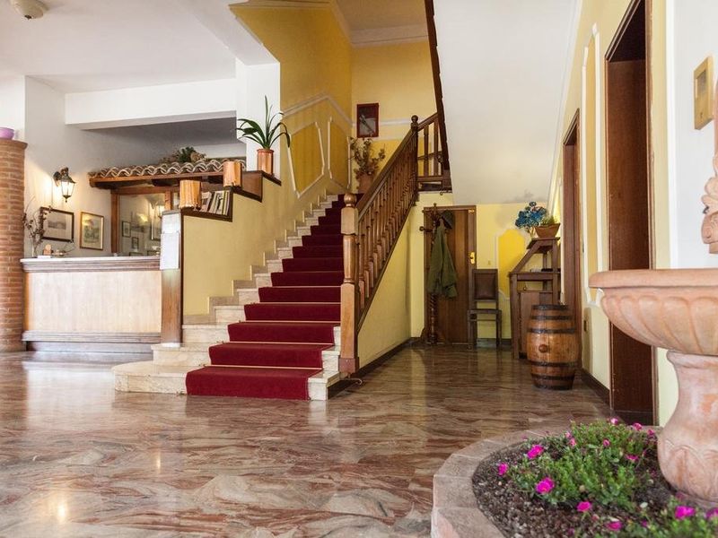 Hotel Photo 16