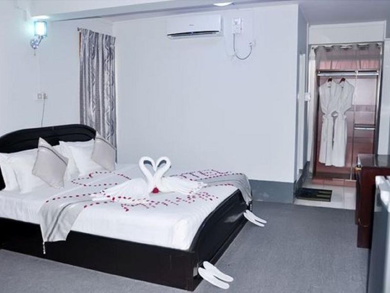 Hotel Photo 5