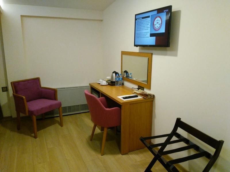 Hotel Photo 8