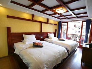 Hotel pic Huyang Hostel