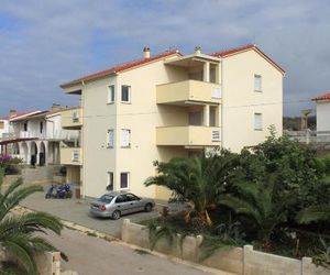 Apartments with a parking space Novalja (Pag) - 9417 Novaglia Croatia