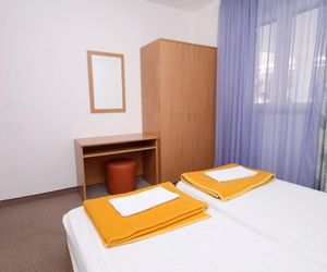 Twin Room Tucepi 5263g Tucepi Croatia