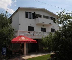 Apartments and rooms by the sea Starigrad (Paklenica) - 6588 Starigrad Croatia