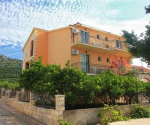 Apartments with a parking space Orebic (Peljesac) - 10194 Orebic Croatia