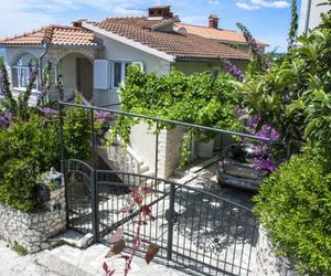 Apartments by the sea Rastici (Ciovo) - 5233 Okrug Donji Croatia