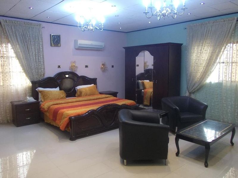 Hotel Photo 1