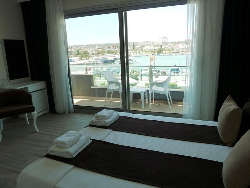 Hotel Photo 12