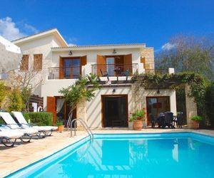 2 bedroom Villa Loukia with private pool and gardens, Aphrodite Hills Resort Kouklia Cyprus