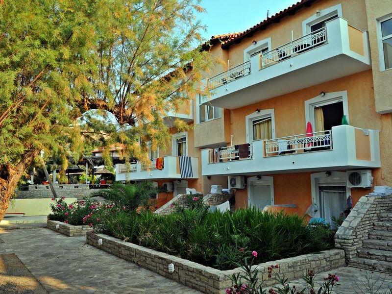 Hotel Photo 1