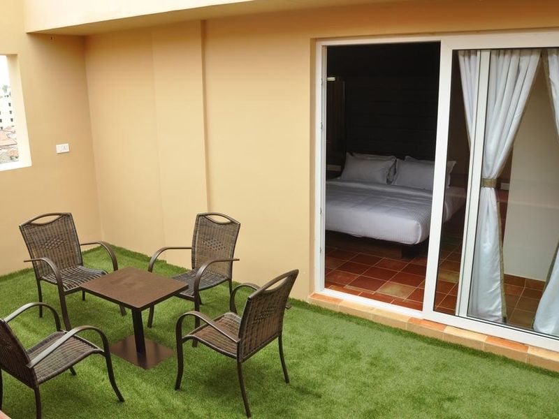 Hotel Photo 12