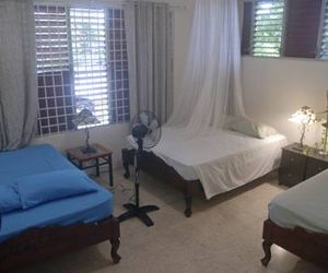 Marleys Roof Top Lodge Kingston Jamaica