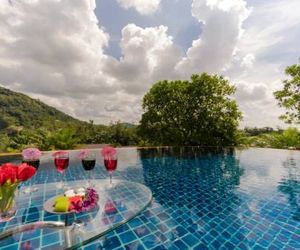Villa Nap Dau Crown Chalong Thailand