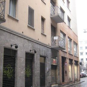 NearBy Hotel