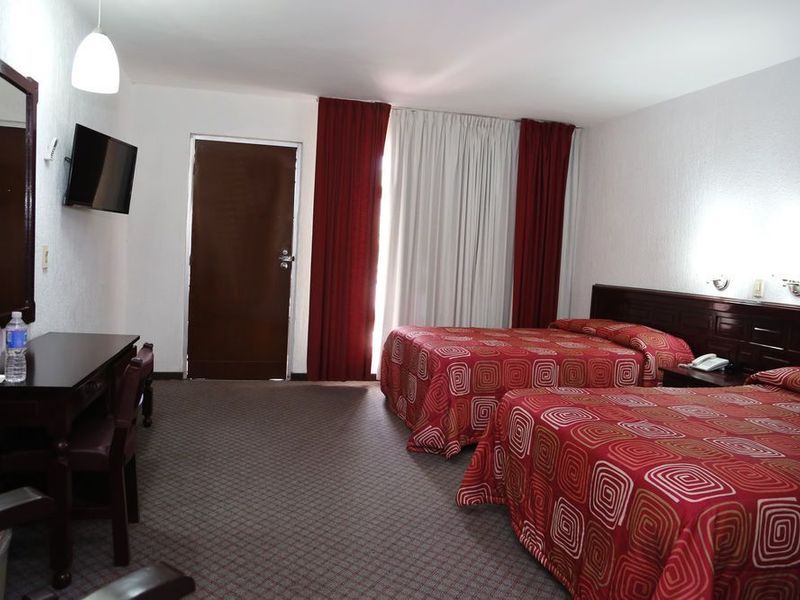 Hotel Photo 6
