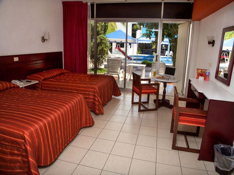 Hotel Photo 8