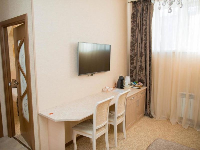 Hotel Photo 8
