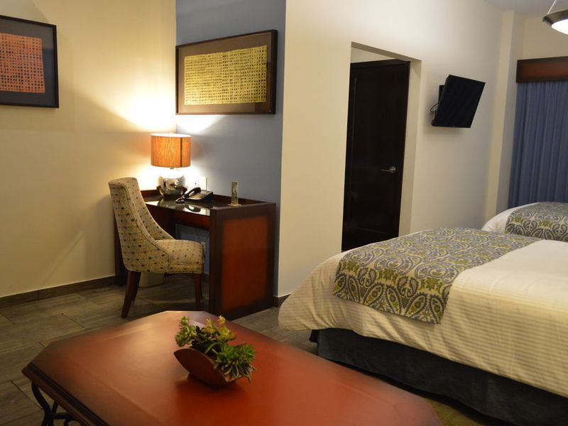 Hotel Photo 3