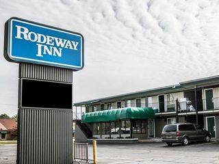 Hotel pic Rodeway Inn Grand Haven