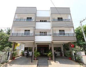 OYO 4357 The Mangrove Wood Residency Sholinganallur India