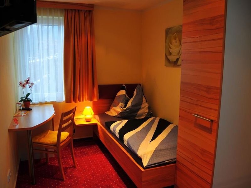 Hotel Photo 10