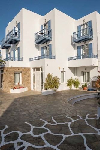 Poseidon Hotel Suites