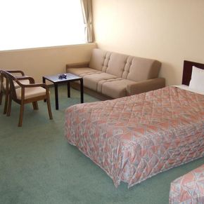 NearBy Hotel