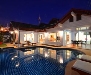 Grand Condo Jasmine Pool Villa 400 meter from beach Pattaya Thailand