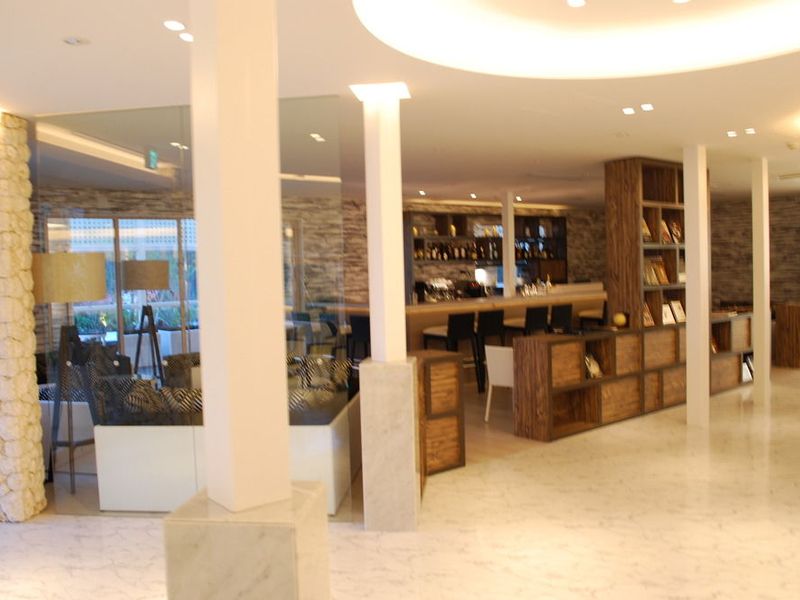 Hotel Photo 15
