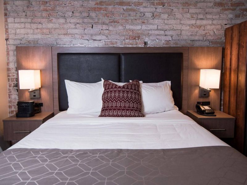 Hotel Photo 1