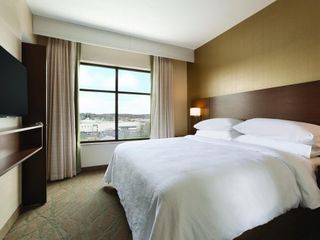 Hotel pic Embassy Suites by Hilton Akron Canton Airport