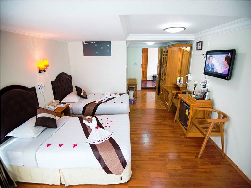 Hotel Photo 6
