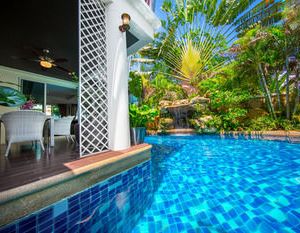 Paradise Pool Villa Pattaya in Tropicana Village Jomtien Beach Thailand