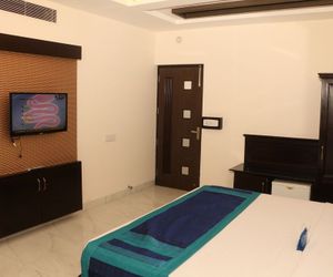 Oyo Premium Bhai Bala Chowk Ferozepur Road Ludhiana India