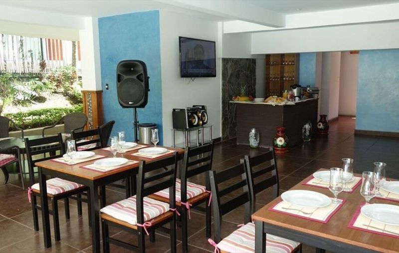Hotel Photo 12