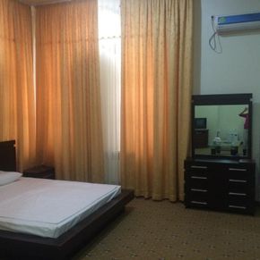 NearBy Hotel