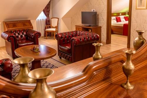 Hotel Photo 12