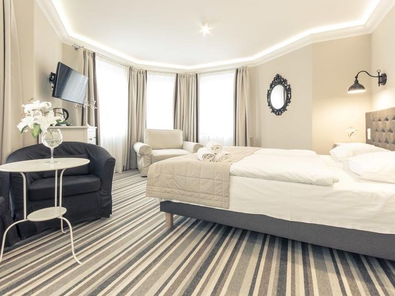 Hotel Photo 1