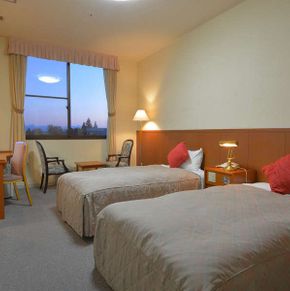 NearBy Hotel