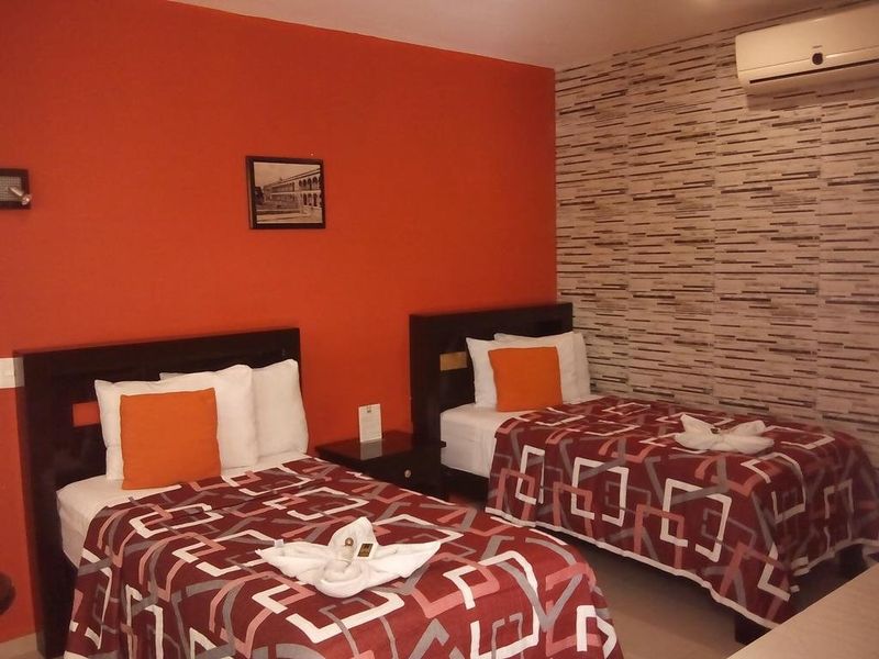 Hotel Photo 7