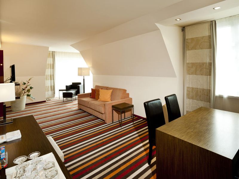 Hotel Photo 5